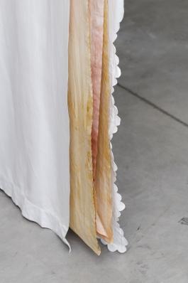 Adrien Vescovi, Soleil Blanc, vue d'exposition "Sur pierres brûlantes", 2020, Triangle - Astérides, Friche la Belle de Mai, Marseille. © Aurélien Mole