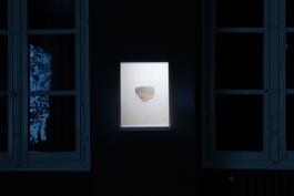 Anne-Charlotte Finel, Vue de l’exposition « Des sirènes au fond des prunelles », Sableur, 2019, centre d’art Le Lait, photo Phœbé Meyer