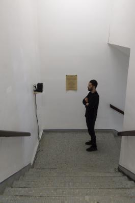 Dominique Petitgand, La Question est posée, 2019. Production Le Grand Café – centre d’art contemporain, Saint-Nazaire, vue de l’exposition Contre-vents (Solidarités ouvrières, étudiantes et paysannes dans l’Ouest de la France : une généalogie), commissaires Guillaume Désanges et François Piron, 2019. Photographie Marc Domage.