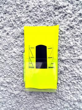 Deana Kolencíková, The day of open windows shutters, 2017, photographie