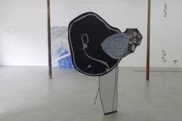 Eléonore False, Flower #3, 2019, Impression jet d’encre sur dibond, 190 x 170 cm, Production Le Grand Café – centre d’art contemporain, Saint-Nazaire, vue de l'exposition L'Échappée belle, 2019. Photographie Marc Domage