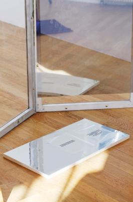 Nathalie Muchamad, "Un commencement est un moment d’extrême délicatesse (d’après la princesse Irulan)", 2016, Paris, 2016. Image : Aurélien Mole. Un commencement est un moment d’extrême délicatesse (d’après la princesse Irulan) de Nathalie Muchamad