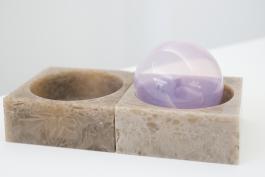 Pernelle Poyet, Vase-bouquet, 2016-2017 Exposition « Figurés », villa Noailles, Hyères, 2017 Photo L. Hucki / villa Noailles