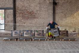 Petrel | Roumagnac duo, 201 Full CT Blue (2) 106 Primary Red 736 Twickenham Green 101 Yellow, 2015, courtesy des artistes et de la galerie Escougnou-Cetraro, Ferme du Buisson, © photo Émile Ouroumov