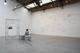 Ricardo Basbaum, Would you like to participate in an artistic experience ? 1994-2019. Adhésif sur mur, Dimensions variable (ici 400 x 700 cm). Photo Angélique Pichon et le 19, Crac.