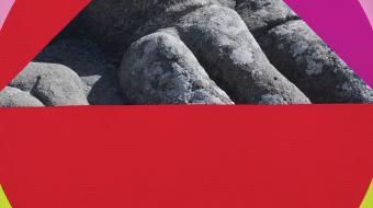 Seulgi Lee, montage d’une photo des rochers sculptés de l’Abbé Fouré dans U : La parole aux lèvres salivées = Mensonge, 2019