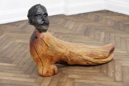 Francisco - Besta pequena [Francisco la petite bête], 2015. Courtesy Dan Gunn, Berlin et 3+1 Arte Contemporânea, Lisbonne. Photographie Aurélien Mole
