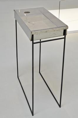 Iris Dittler, "Reversed instrument #3 (écarteur)", 2017. © Photo : J.C. Lett