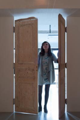 Alex Cecchetti, Tamam Shud : Music Door, 2017, Ferme du Buisson, © photo Émile Ouroumov