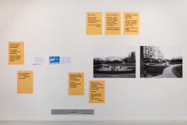 Marie Preston, Sabine Duran, Pantin et Arbre à palabres, 2019, production La Ferme du Buisson. Photographie © Émile Ouroumov. Avec des photographies issues des Archives Municipales et Métropolitaines de Grenoble.