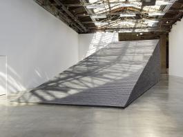 Vue de l’exposition « Amalgam » de Theaster Gates, Palais de Tokyo, 2019. Courtesy de l'artiste. Photographie © André Morin