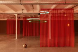Paul Maheke, OOLOI,2019,  vue d'exposition, Triangle - Astérides. © Aurélien Mole