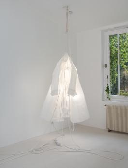 Vue de l'exposition •— • à la Villa Vassilieff, 2018. Mélanie Matranga, M-A-S-C-U-L-I-N, 2018.  Image : High Art et Mélanie Matranga		