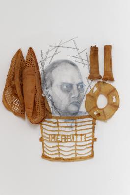 Vue de l’expo­si­tion, " Punascha Parry", Villa Vassilieff, Paris, 2017. Détails d’Amol K Patil Reddy et Yogesh Barve,« Merit », 2017. Courtesy des artis­tes. Image : Aurélien Mole. 