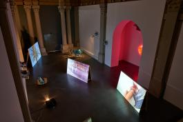 Vue de l’exposition de la cellule, ROAD-MOVIE POP-CORN, 2016. Photographie ©fdeladerriere