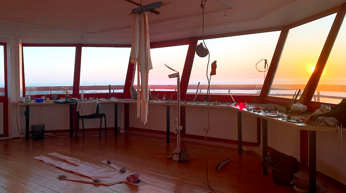 Sara Bichão, Vue de l'atelier, work in progress, Ouessant, 2022
