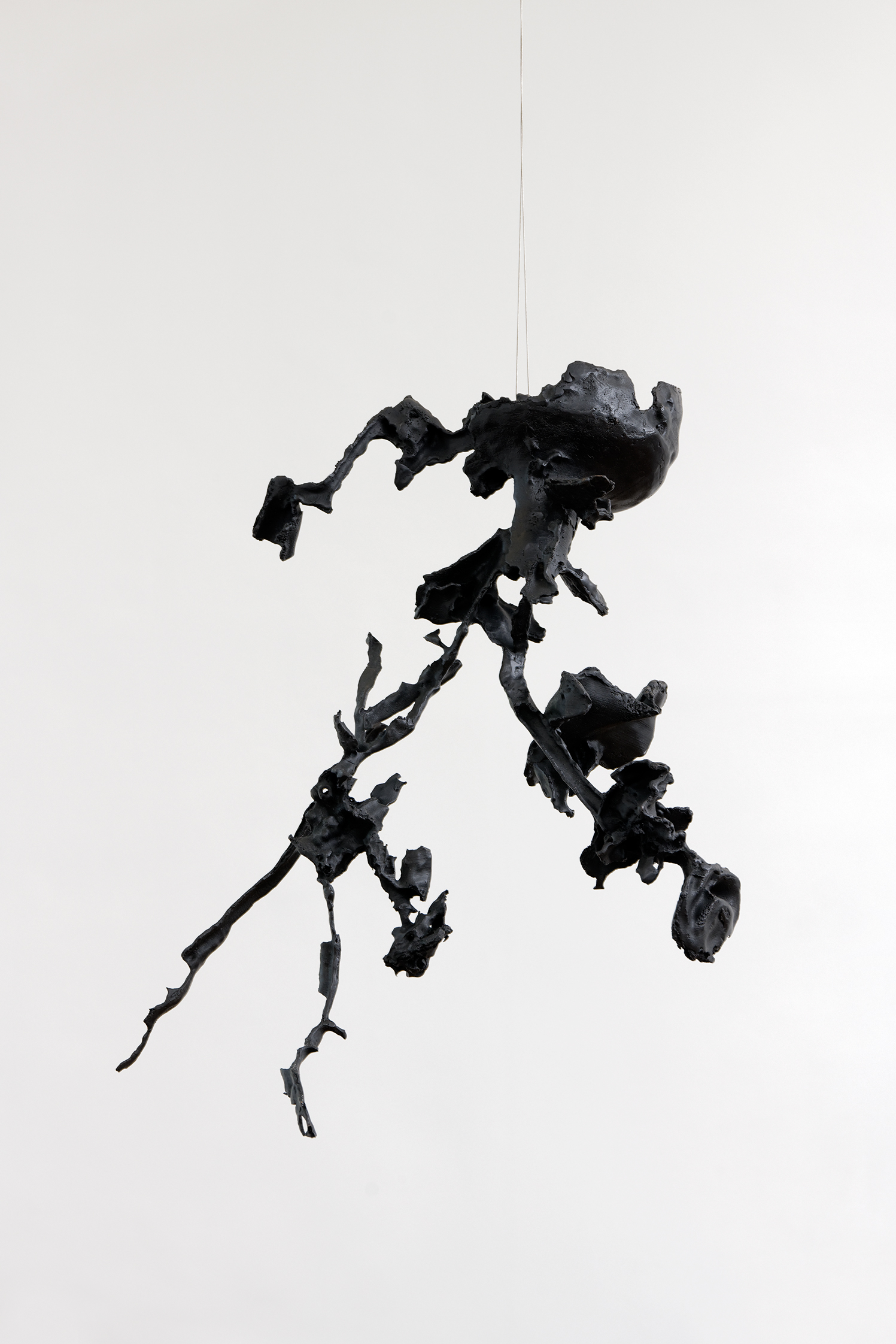 Armando Andrade Tudela, Très Arreglos (collaboration avec Octave Rimbert-Rivière), 2018. Bronze. 73 × 58 × 40 cm. Courtesy de l’artiste. Photo A. Mole.