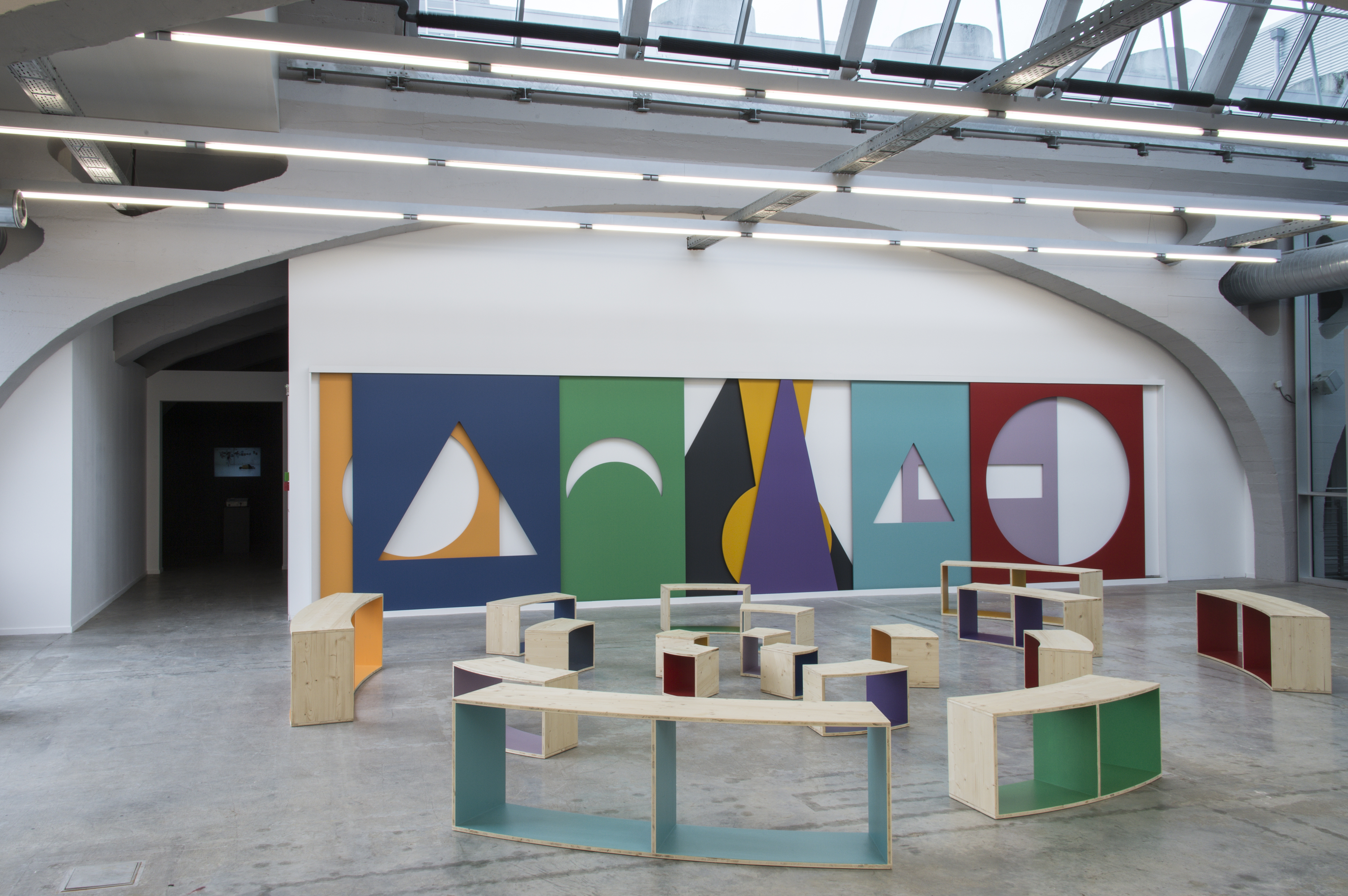 Vue de l'exposition "The Live Creature", 2018. Anna Craycroft, "Subject of Learning Object of Study", 2010-2018 © La Kunsthalle - photo : Sébastien Bozon Vue de l'exposition "The Live Creature", 2018. Anna Craycroft, "Subject of Learning Object of Study", 2010-2018 © La Kunsthalle - photo : Sébastien Bozon